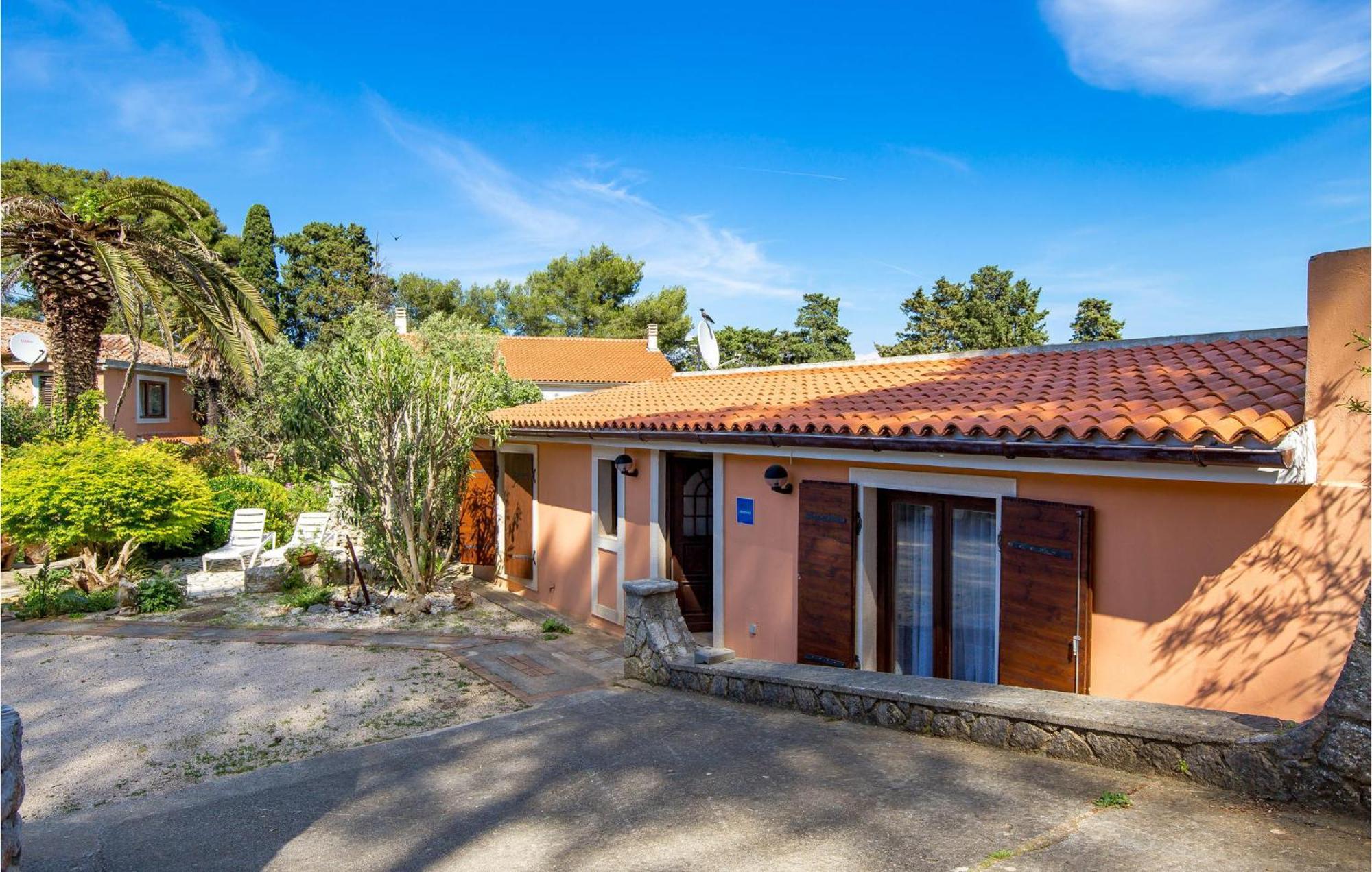 Awesome Home In Veli Lošinj Extérieur photo