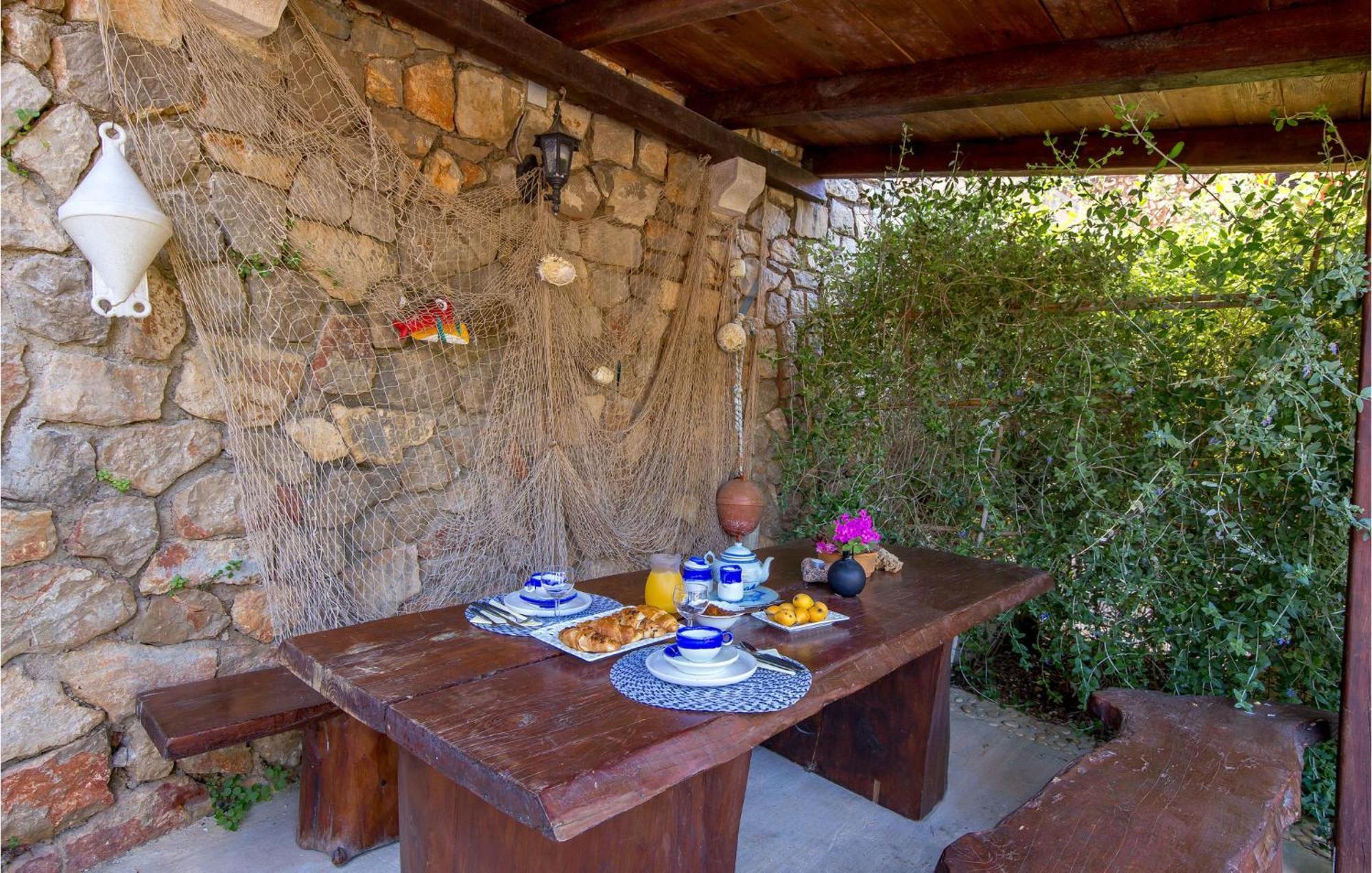 Awesome Home In Veli Lošinj Extérieur photo